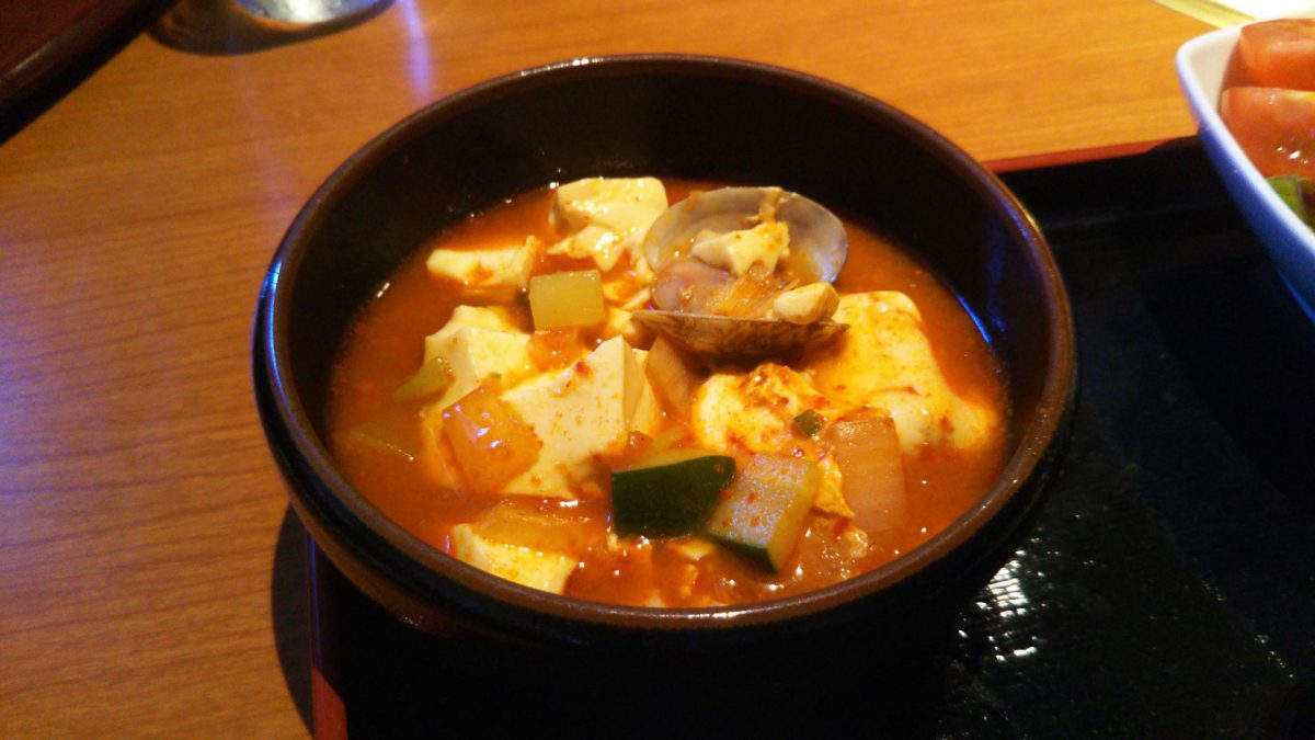 全国に広がる牛タンの魅力と贈り物文化が彩る食の物語